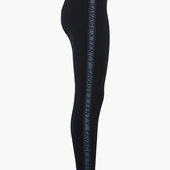 Savage X Fenty Pants - Savage X Fenty Black Leggings
